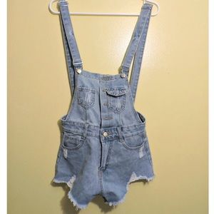 RIPPED DENIM OVERALLS